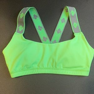 Run in rabbit green sports bra small
